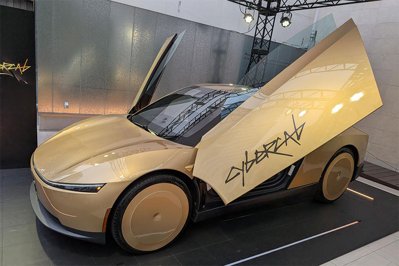 【ジャパンテクノロジー】テスラクト テスラジャパン 自動運転タクシー専用車両を日本初公開 | 日刊工業新聞