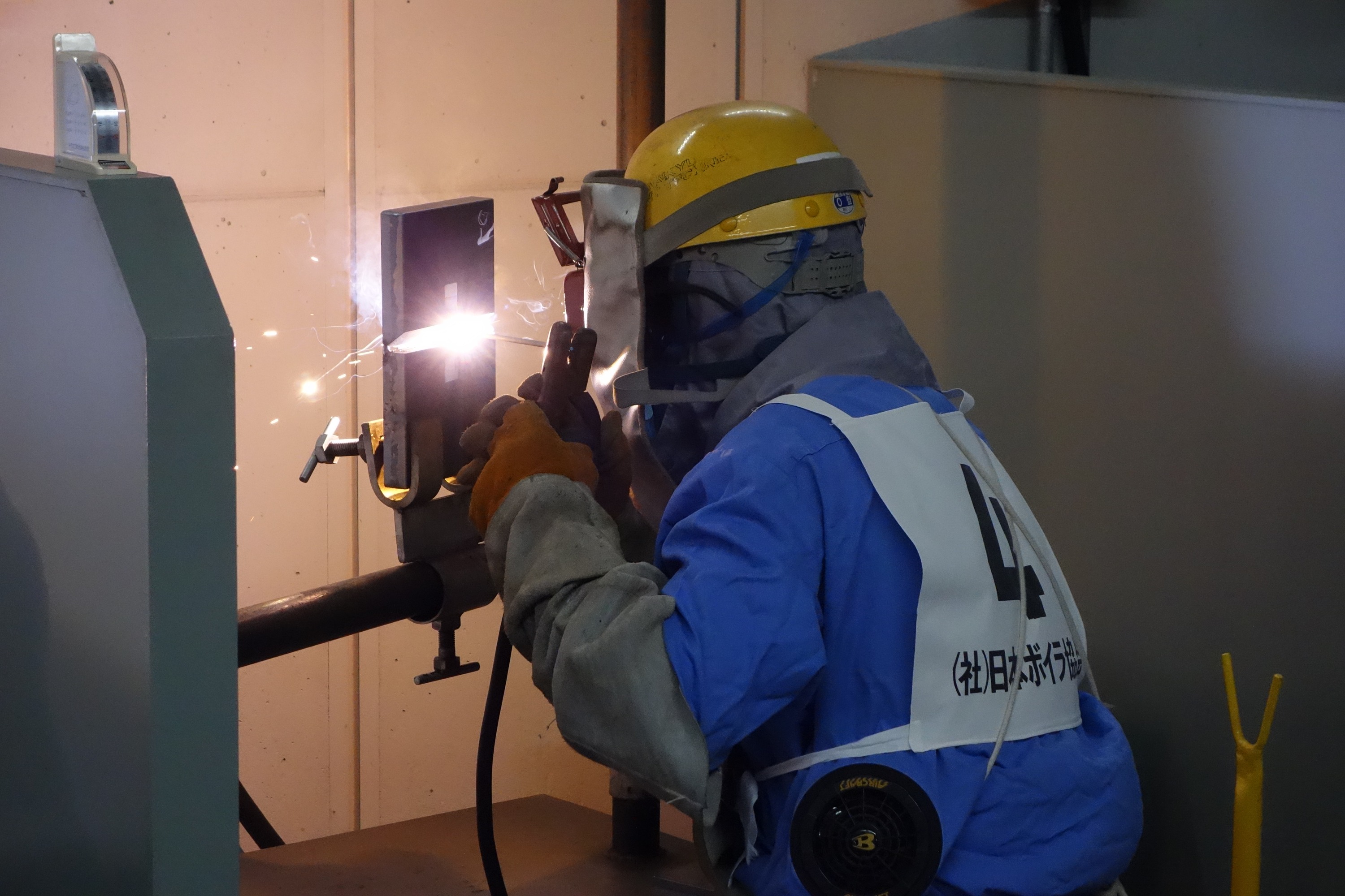 ボイラー溶接士のテストピースによる免許更新手続き | ボイラー溶接士の免許更新要領 – FWBRVF