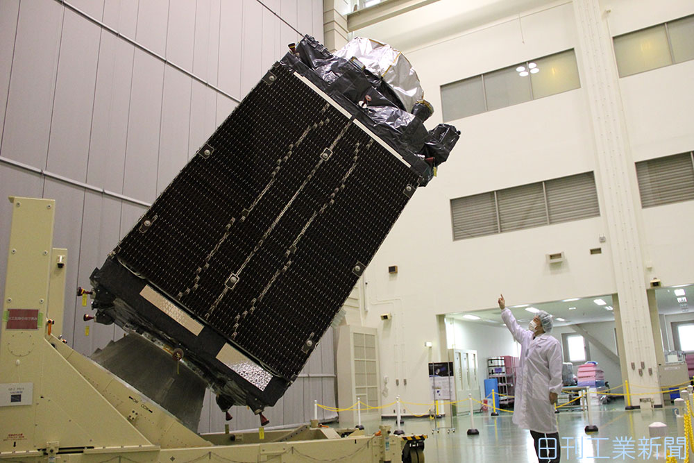 みちびき」2号機公開、準天頂衛星システム構築へ | 科学技術・大学
