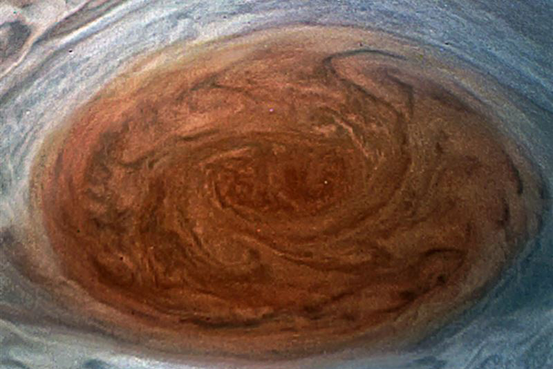 NASA、木星の「大赤斑」を上空9000kmからの撮影に成功