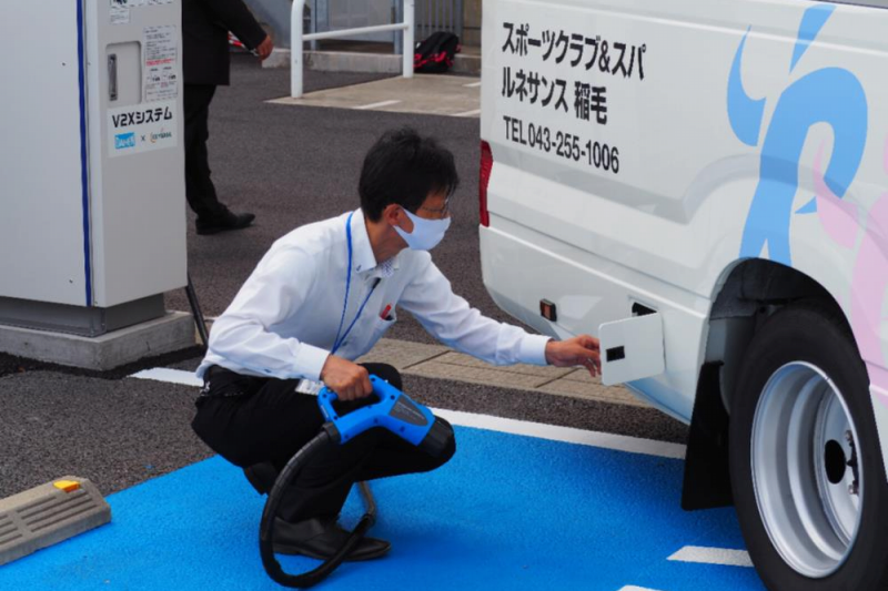 東電ＥＰとルネサンス、送迎用ＥＶバス導入 災害時、非常用電源に 