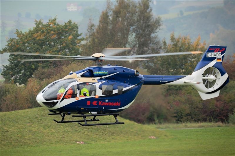 川重、最新ヘリで型式証明 有効搭載重量150kg増 | 日刊工業新聞 電子版
