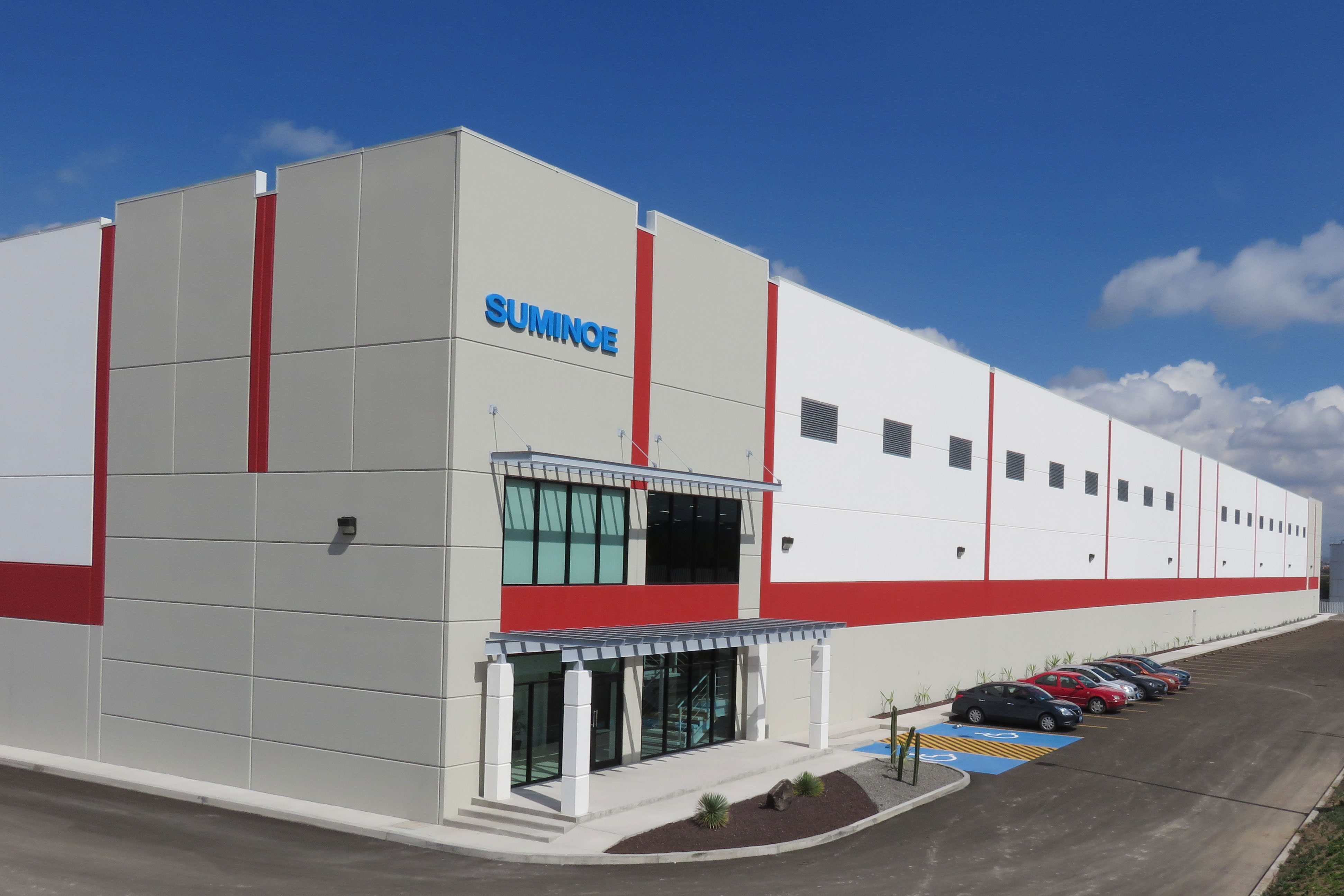 住江織物 車用合皮売上高100億円に拡大 メキシコで内製 競争力強化で拡販 日刊工業新聞 電子版