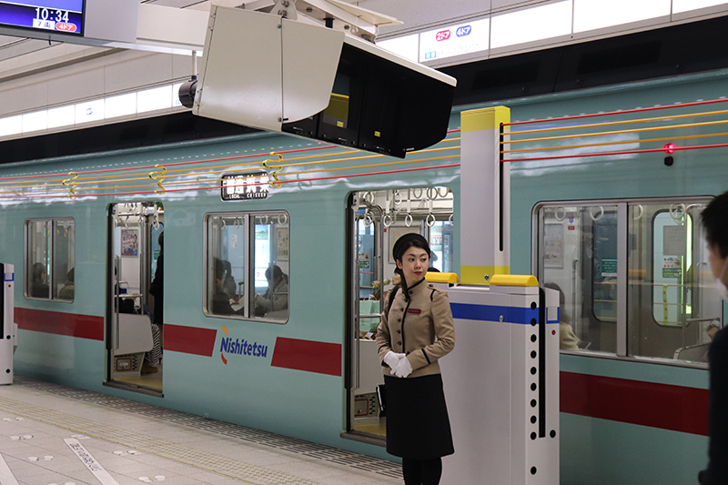 西鉄、ホームドア・バリアフリー整備 来年3月に運賃10円値上げ | 日刊