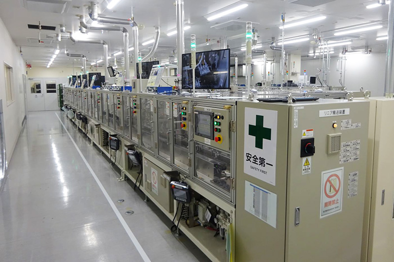 ガス湯沸し器(未使用)安全のため、電池を抜きます。