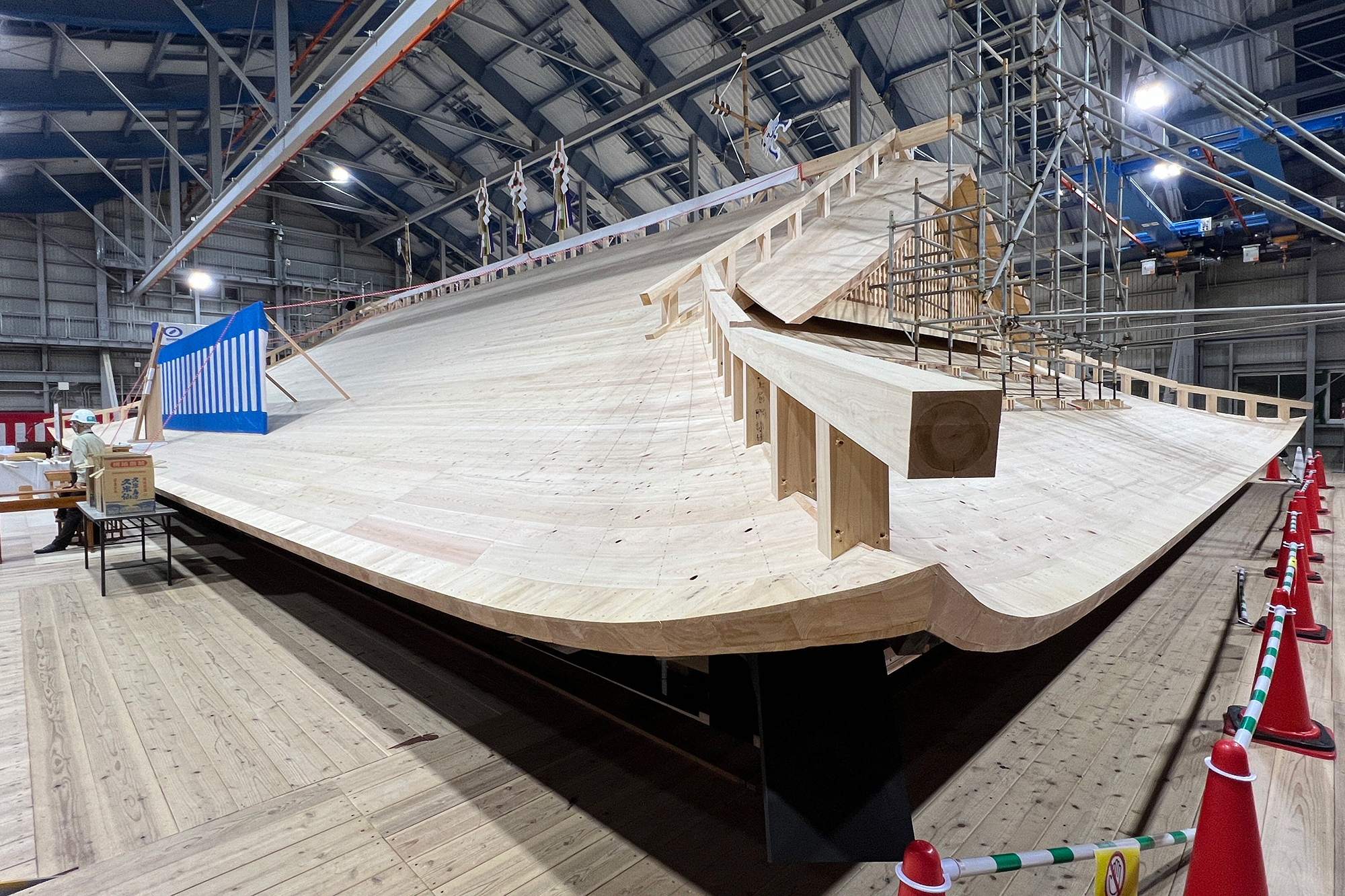 首里城正殿の復元工事、デジタルツインで公開 清水建設が「見せる復興