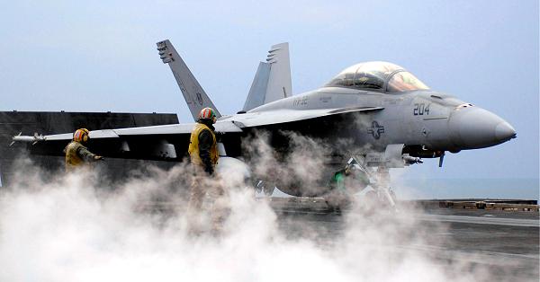 カナダ政府、F18スーパーホーネット18機 購入計画白紙に | 自動車