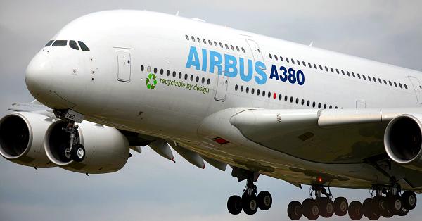 値下げ‼️エアバス3801/200 2機セット お取り寄せ商品】1/200 A380 中国南方航空（エアバス社下地塗装