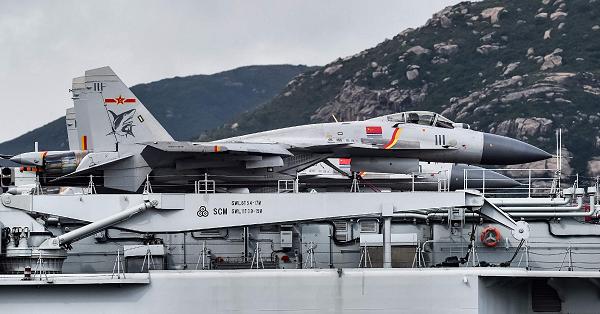 電子版】中国空母艦載機に欠陥、墜落事故4回で代替機開発 香港紙報道