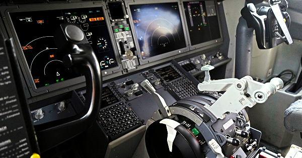 厦門航空 B737 MAX エンジン タグ ディスプレイ 白 六角形 厦門航空 B737 MAX エンジン タグ ディスプレイ 白 六角形 厦門