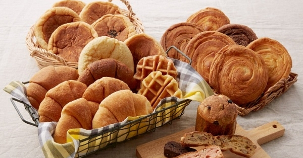 コモ「ロングライフパン」、“自販機作戦”で海外攻略 無添加アピール